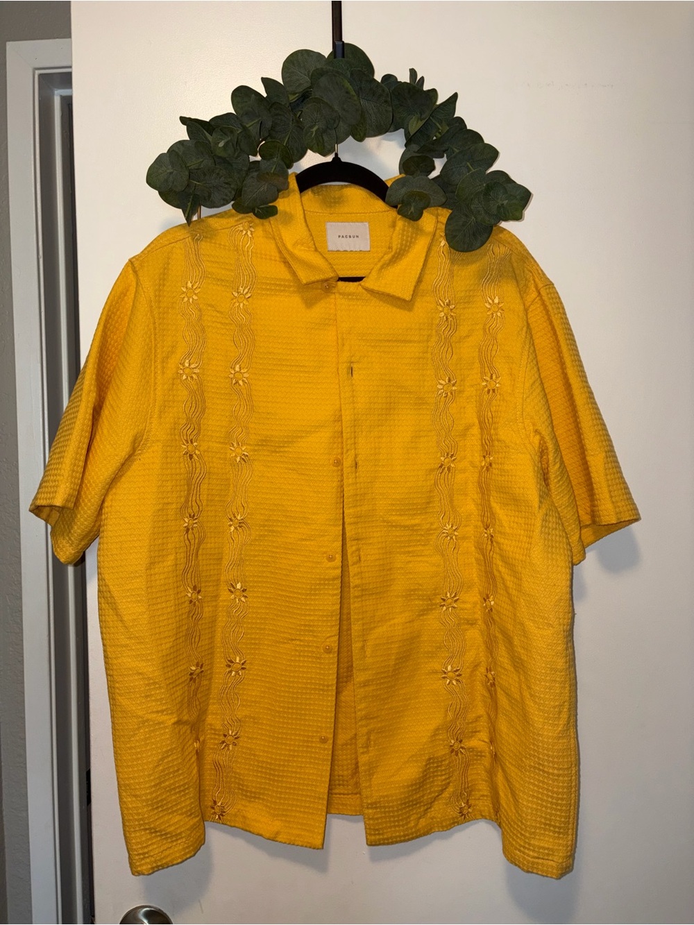 PacSun Yellow Short Sleeve Button-Down Shirt